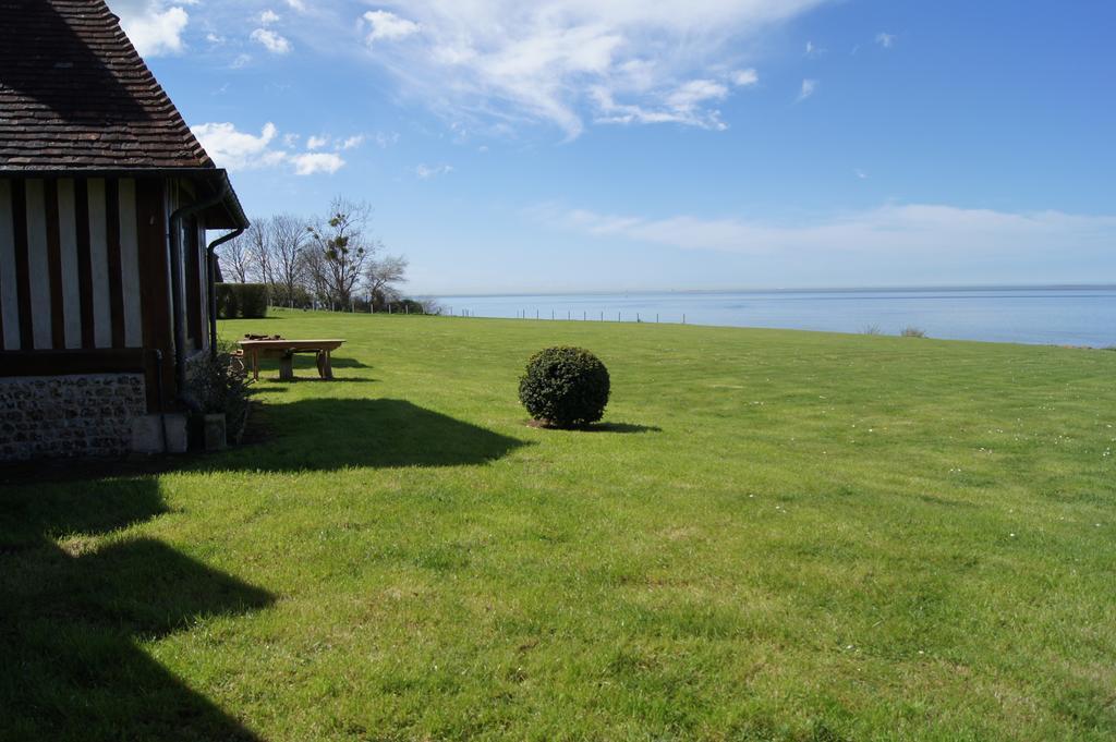 Bed and Breakfast "La Girelle, Bord De Mer" Honfleur Exterior foto