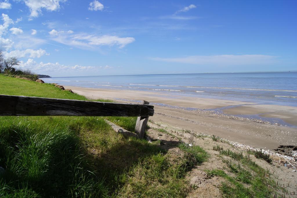 Bed and Breakfast "La Girelle, Bord De Mer" Honfleur Exterior foto