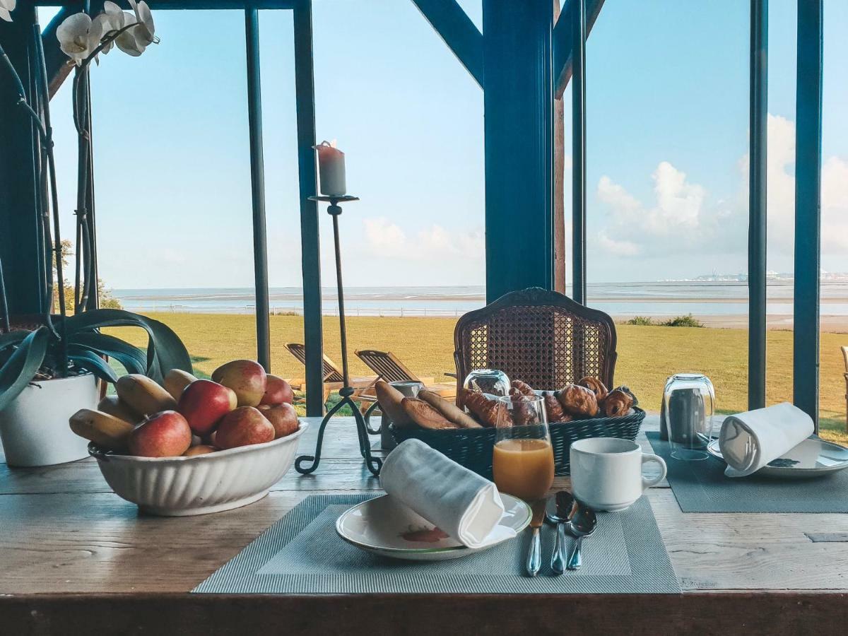 Bed and Breakfast "La Girelle, Bord De Mer" Honfleur Exterior foto